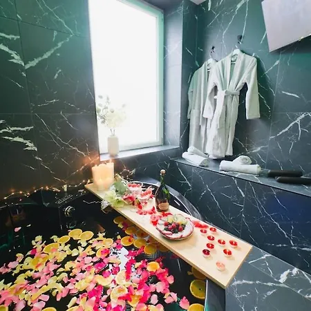 Apartment Popart Jacuzzi&sauna Haut De Gamme Mulhouse