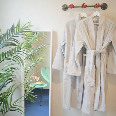 Popart Jacuzzi&sauna Haut De Gamme