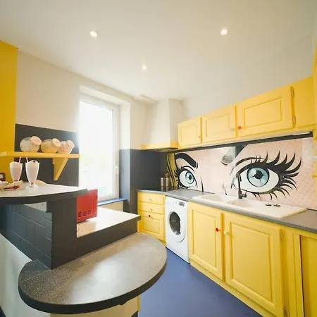 Popart Jacuzzi&sauna Haut De Gamme Apartment *