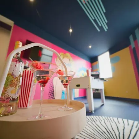 Popart Jacuzzi&sauna Haut De Gamme * Mulhouse